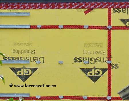 Ruban adh�sif pour panneaux isolants ext�rieurs