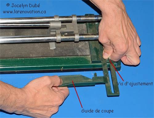 Ajustement du guide de coupe